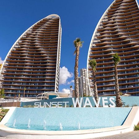 Sunset Waves Vistas Al Mar Lejlighed Benidorm Eksteriør billede